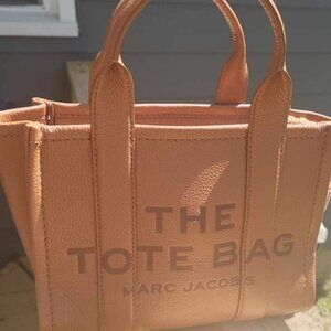 MARC JACOBS TOTE